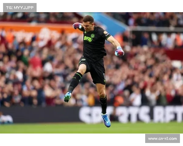 维拉利用卡什前插制造局部人数优势，战术针对性强